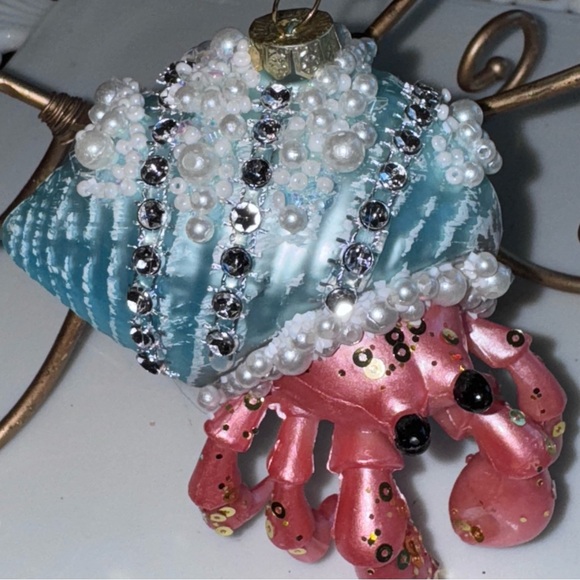🌴🎉Best in Home🎉NEW! Beach Christmas Hand Blown Glass Turquoise Seashell Ornament - Picture 3 of 6